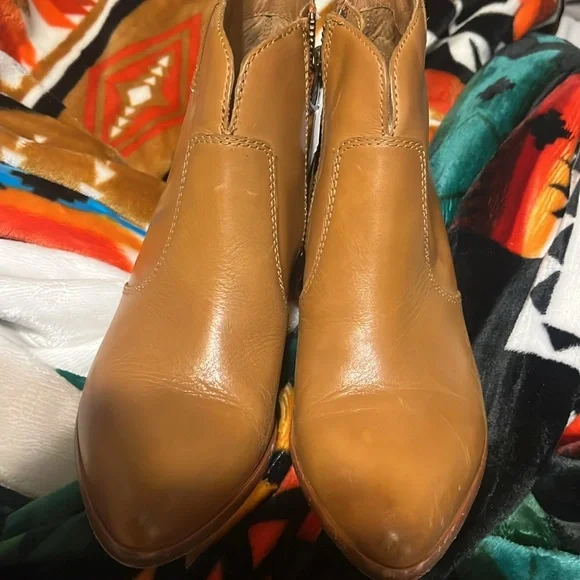Frye size 7 - Picture 6 of 10